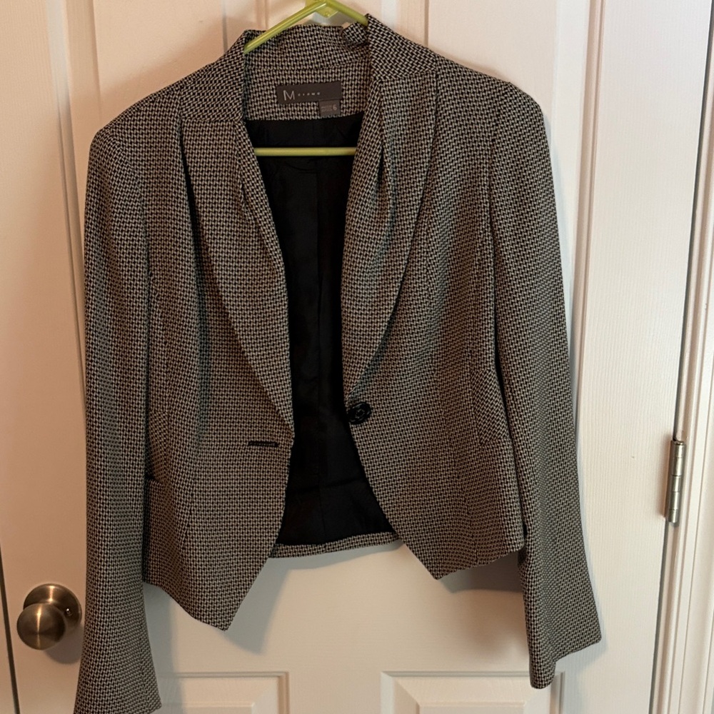 Women's Black and White Blazer
